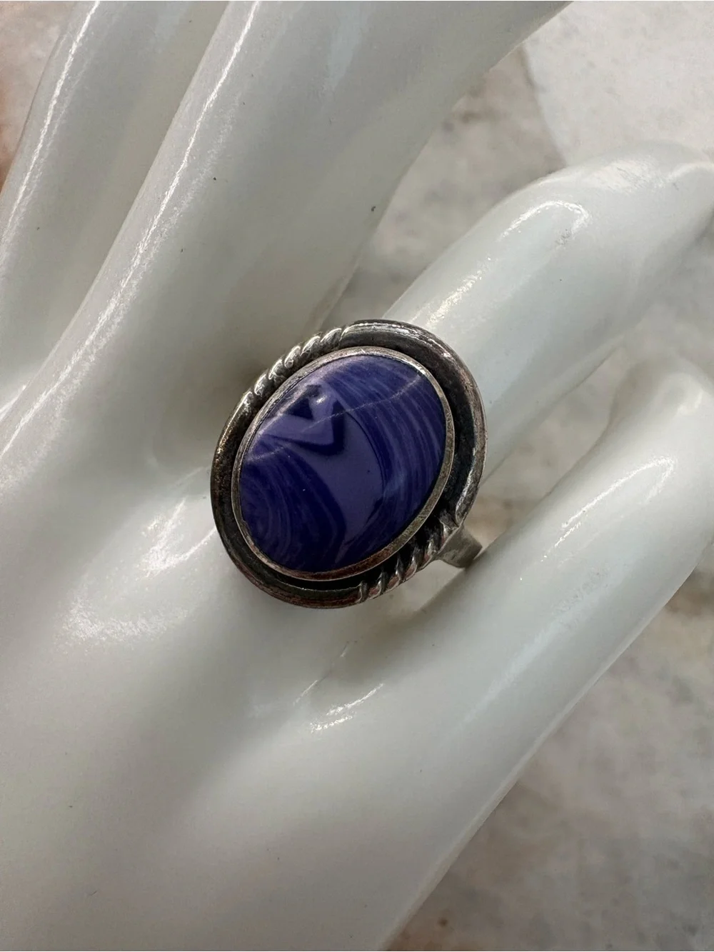 Vintage Sterling Silver Ring with Purple Stone - Size 7.5